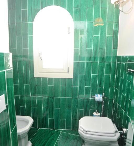 스위트 킹사이즈 침대, Core Amalfitano City Suites