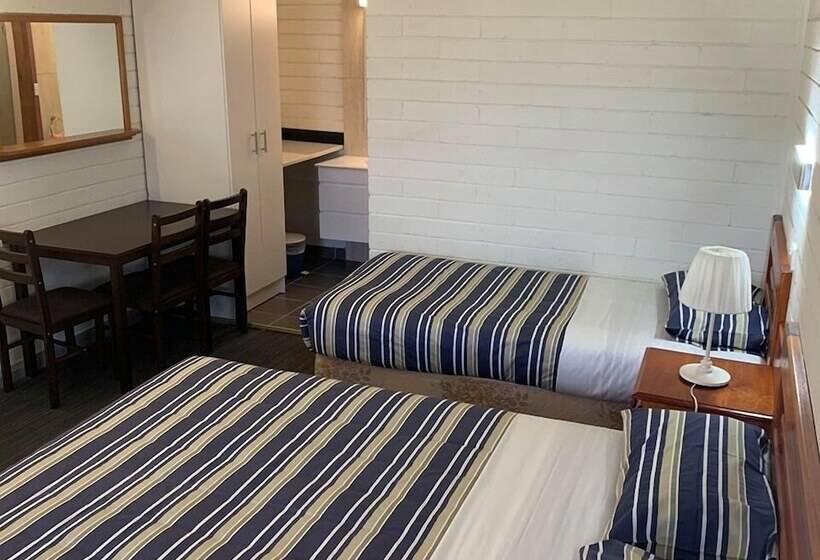 חדר סטנדרט, Finley Motel