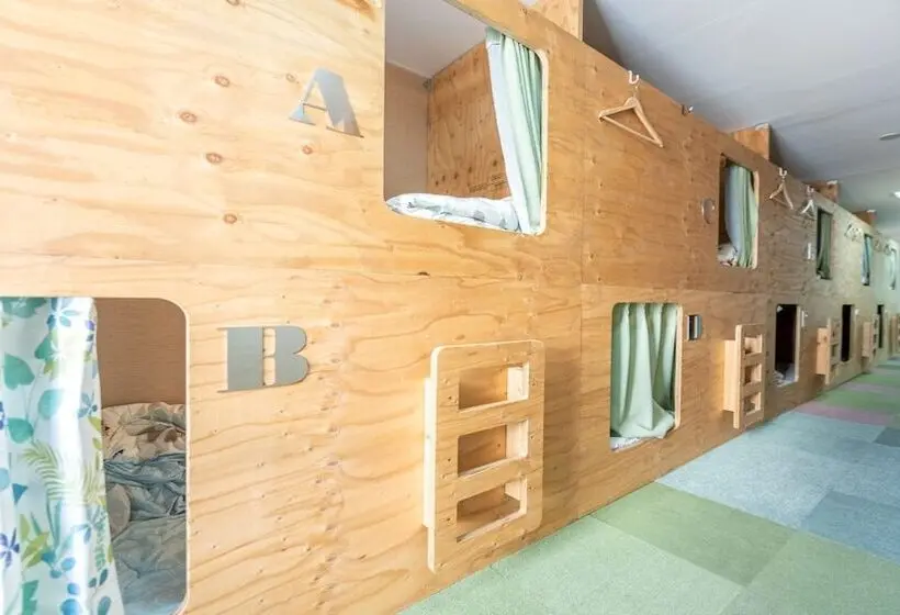 تختخواب در اتاق مشترک, Hostel Paq Tokushima