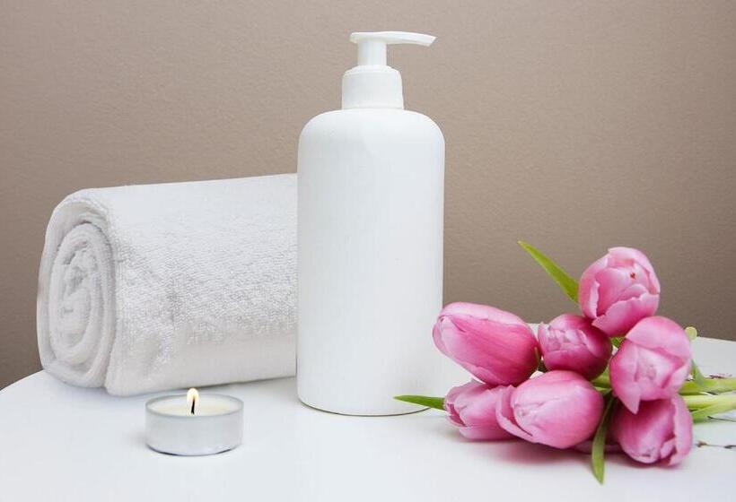 이그제큐티브 트리플, Ambience