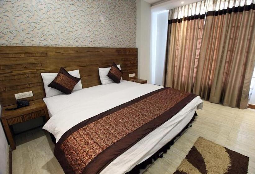 디럭스 룸, Ambience