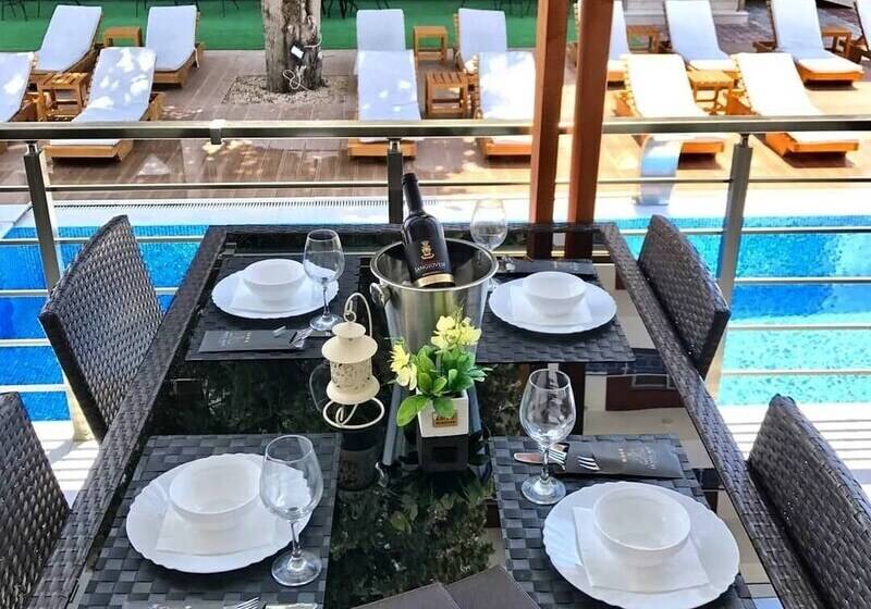 اتاق لوکس, Hoti Ii