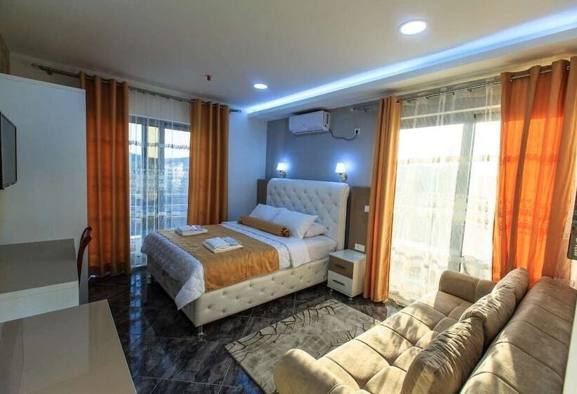 اتاق لوکس سه تخته, Hoti Ii