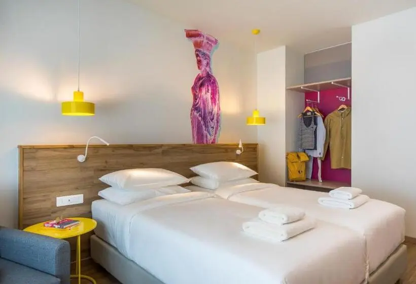 プレミアムルーム, Ibis Styles Athens Routes