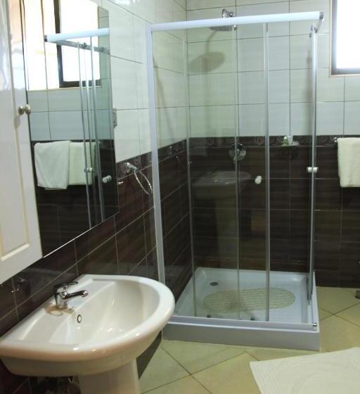 اتاق لوکس, Milimani Beach Resort