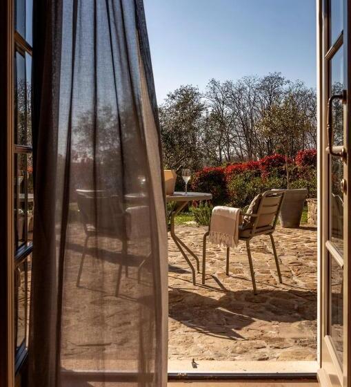 디럭스 룸, San Canzian Hotel & Residences   Small Luxury Hotels Of The World