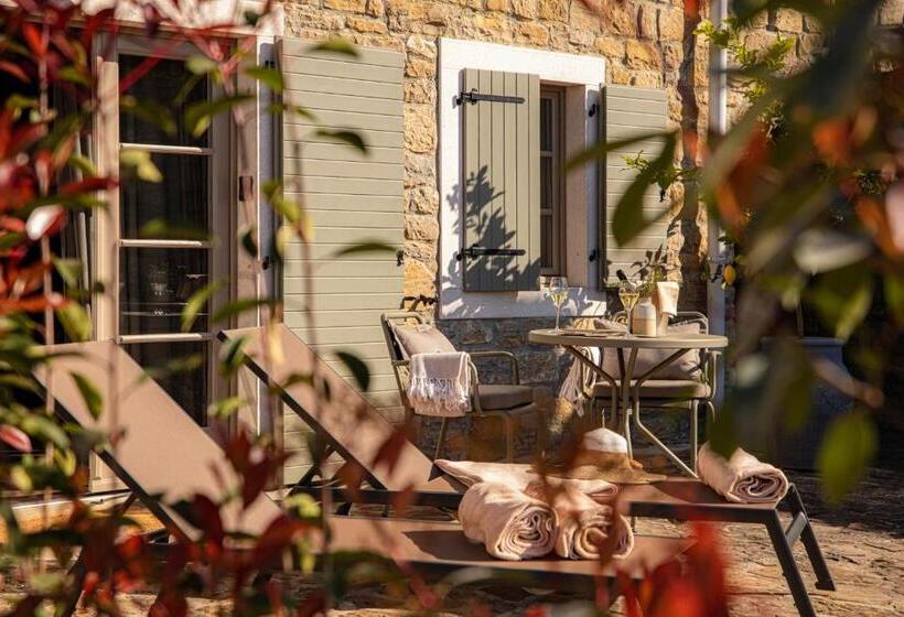 디럭스 룸, San Canzian Hotel & Residences   Small Luxury Hotels Of The World