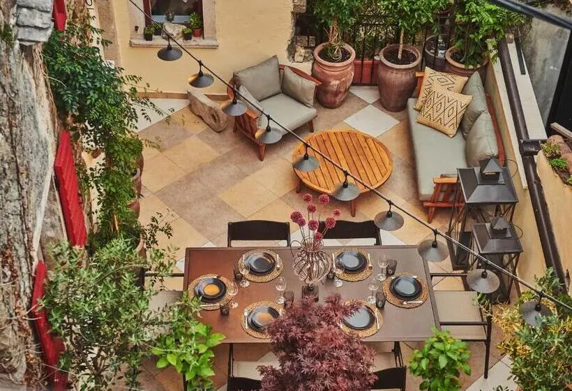 ２ベッドルームハウス, San Canzian Hotel & Residences   Small Luxury Hotels Of The World