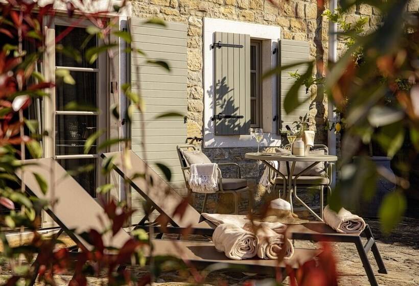 디럭스 룸, San Canzian Hotel & Residences   Small Luxury Hotels Of The World