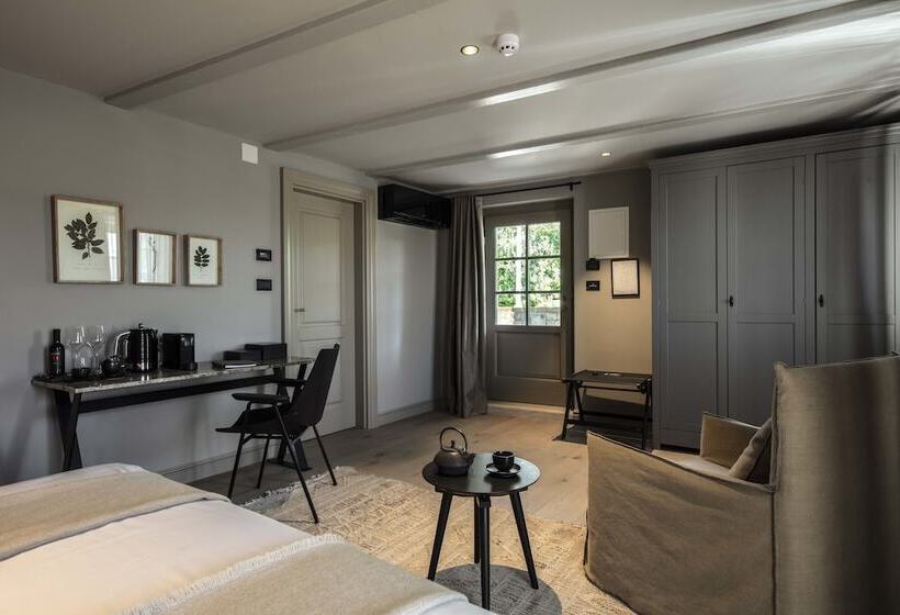 디럭스 룸, San Canzian Hotel & Residences   Small Luxury Hotels Of The World