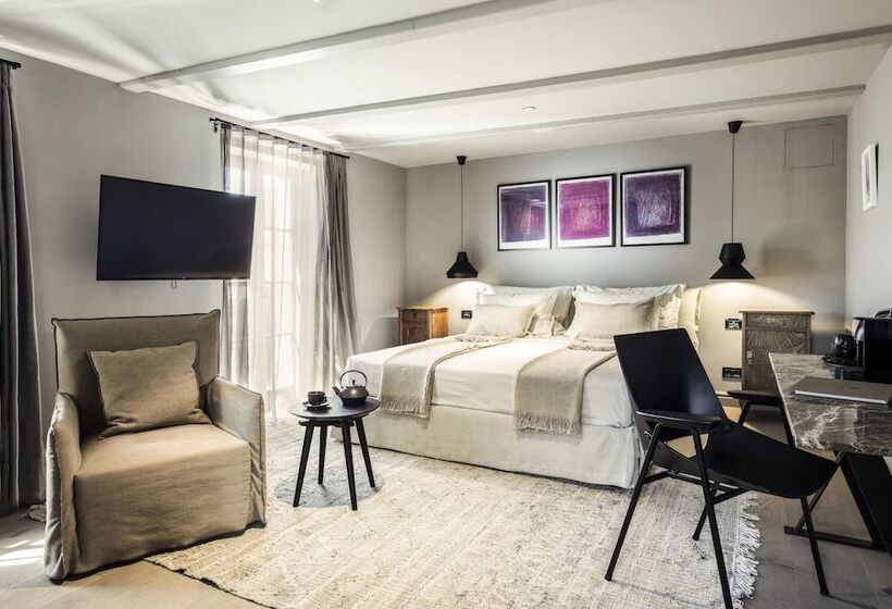 디럭스 룸, San Canzian Hotel & Residences   Small Luxury Hotels Of The World