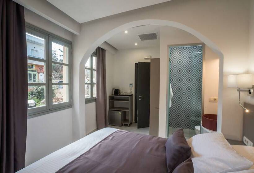 اتاق اکونومی, Cretan Berry Portou