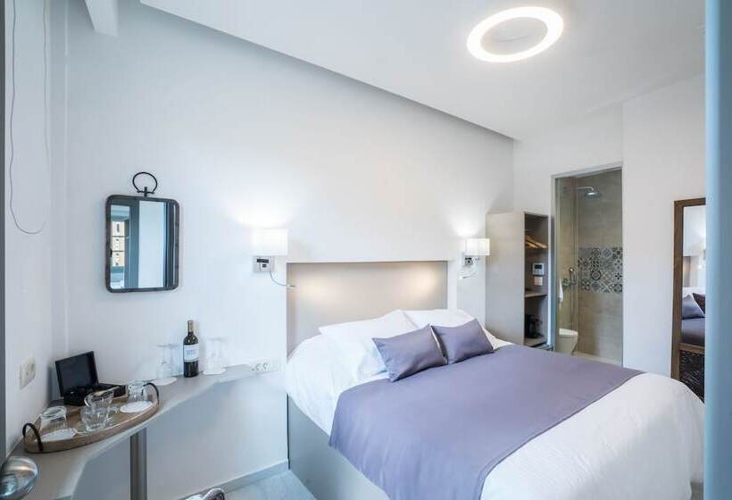 اتاق اکونومی, Cretan Berry Portou