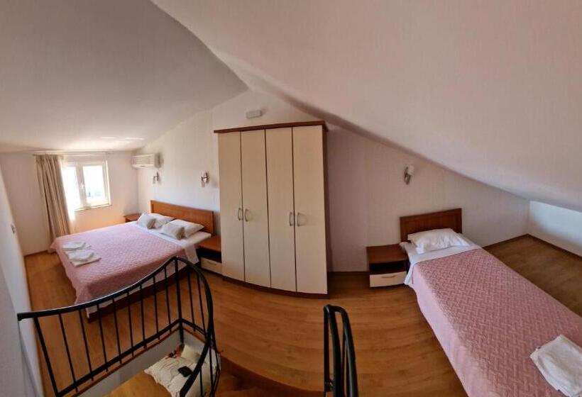 Triple Room Sea View, Vila Lena