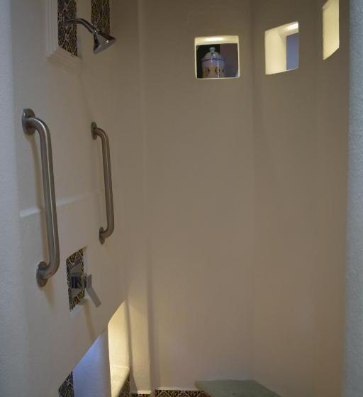 اتاق استاندارد, Sanbernabé Tres