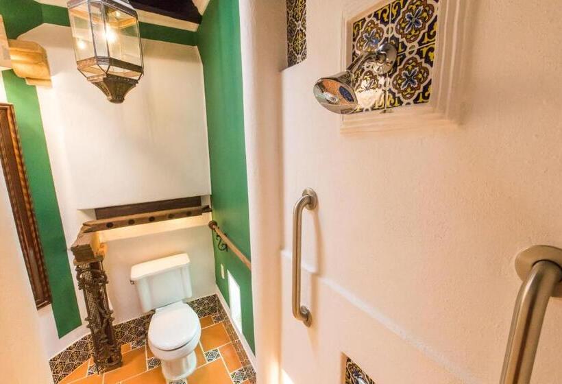 اتاق استاندارد, Sanbernabé Tres