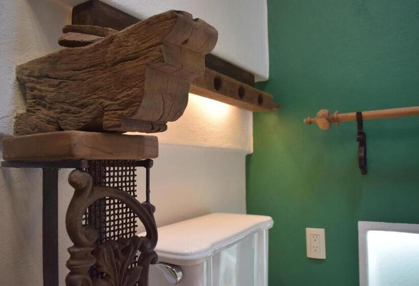 اتاق استاندارد, Sanbernabé Tres