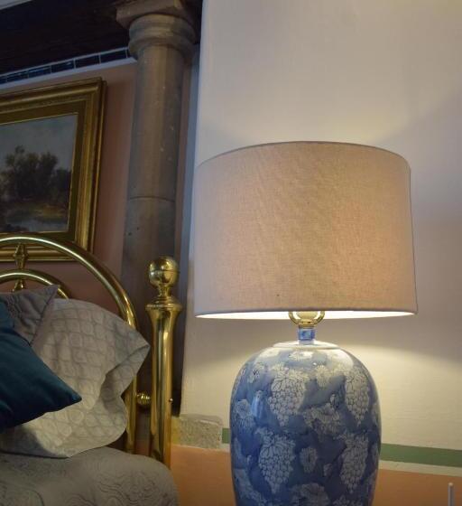 اتاق لوکس با تخت بزرگ, Sanbernabé Tres