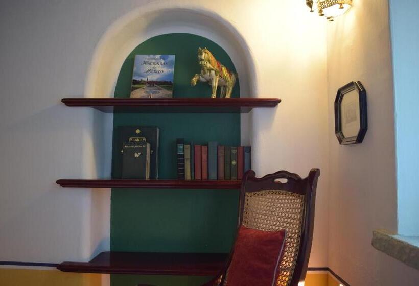 اتاق استاندارد, Sanbernabé Tres