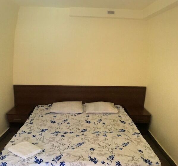 디럭스 룸, Best Hostel Republic Square