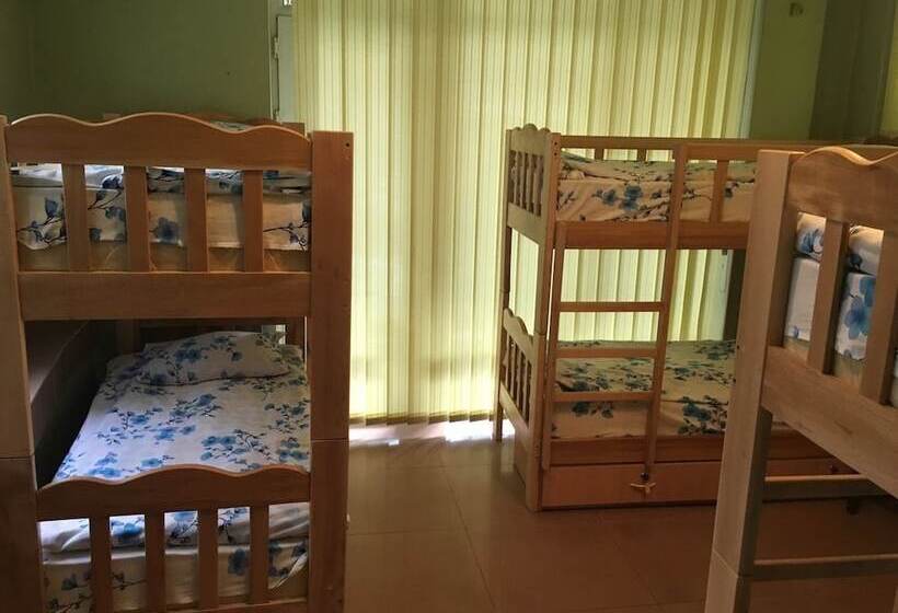 공동 객실, Best Hostel Republic Square