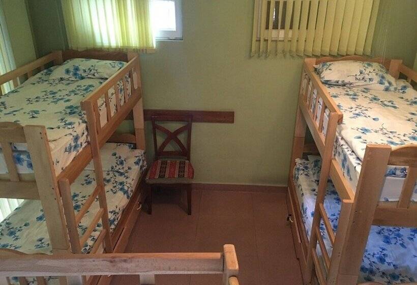 공동 객실, Best Hostel Republic Square