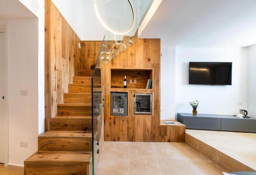 Люкс Повышенной Комфортности, Re Dionisio Luxury Suites