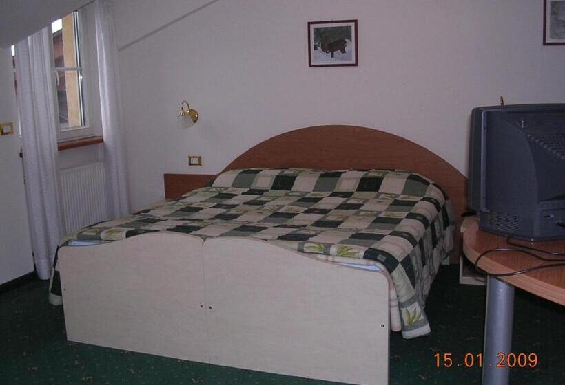 Номер Стандарт с Балконом, Residence Rosa