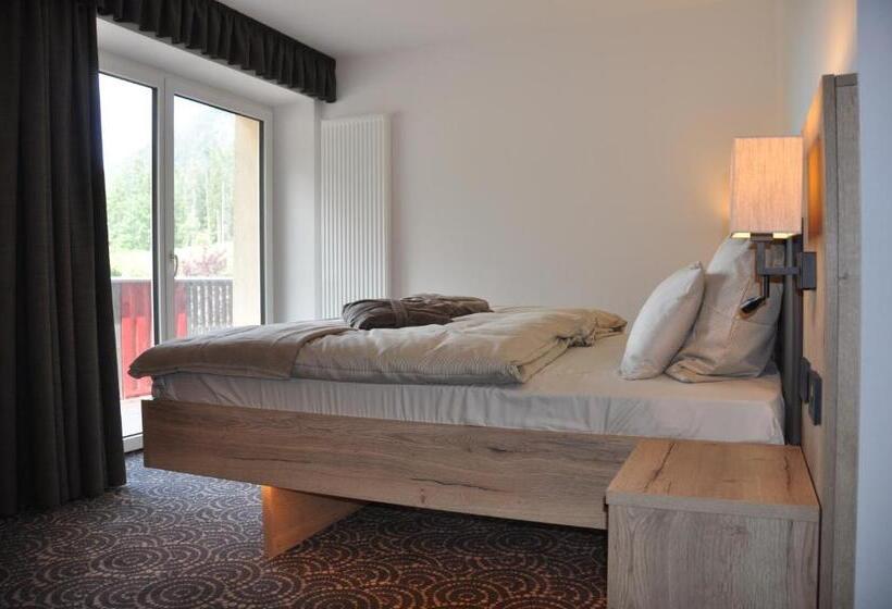 Полулюкс с Балконом, Residence Rosa