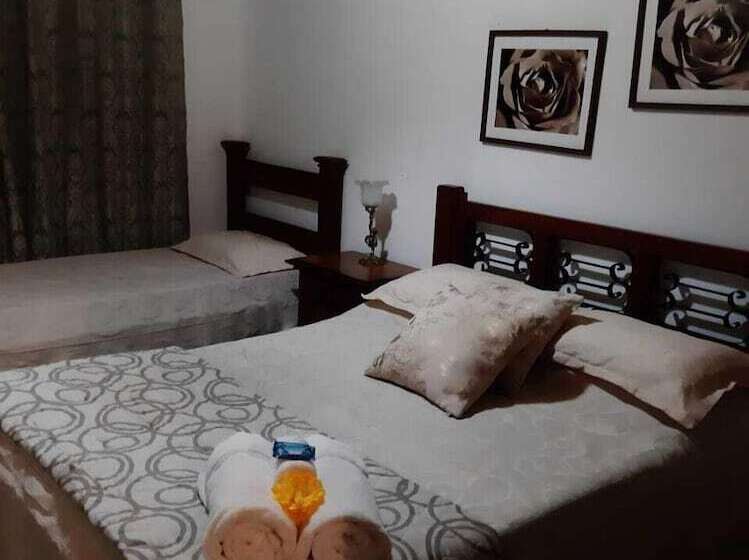 标准三人间, Pousada Village Pôr Do Sol