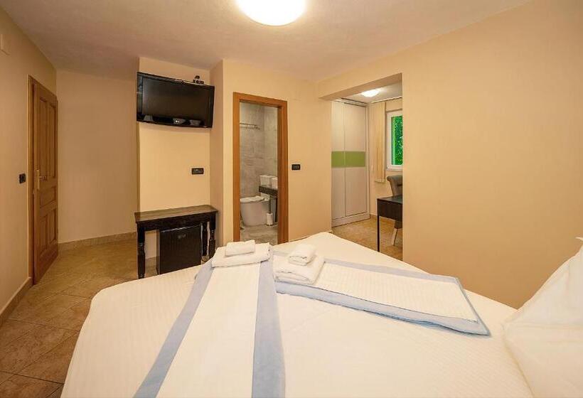 Quarto Deluxe, Bed & Breakfast Villa Terezija