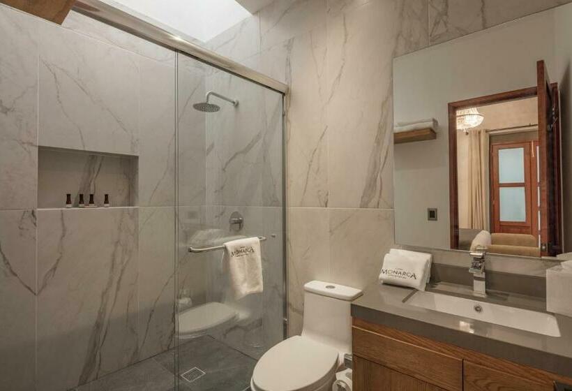 اتاق استاندارد با تخت بزرگ, Casa Monarca