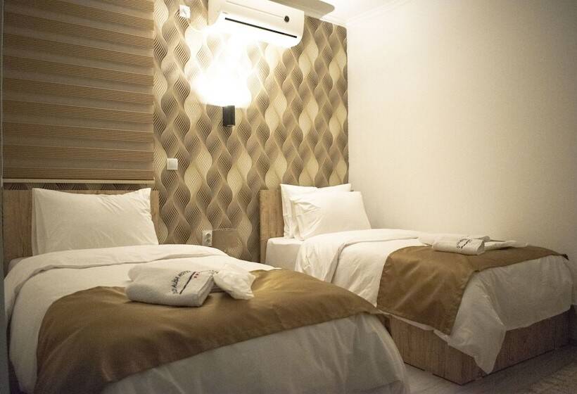 اتاق استاندارد, Old Alisa