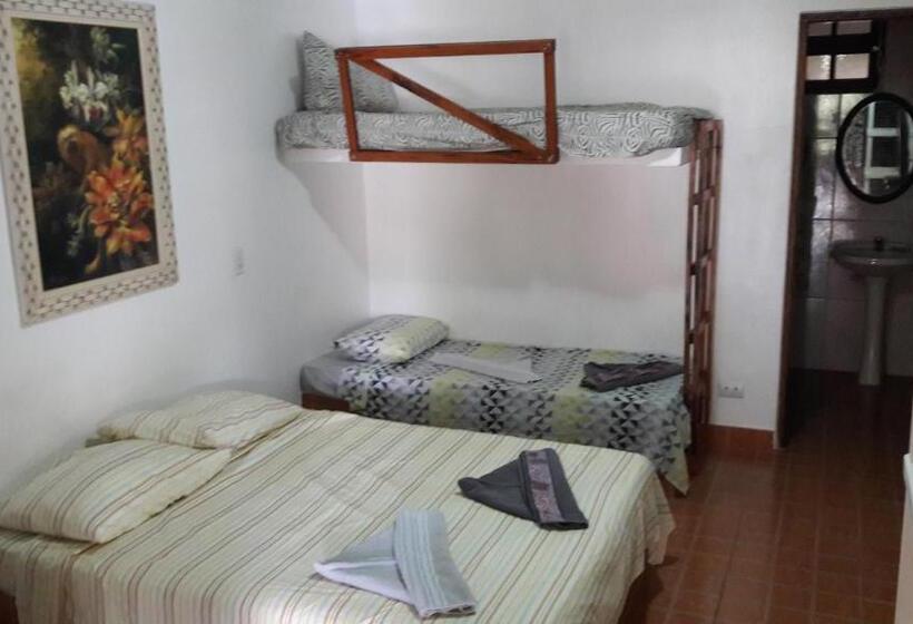 اتاق استاندارد چهار تخته, Pousada Na Praia Ubatuba