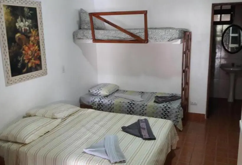اتاق استاندارد چهار تخته, Pousada Na Praia Ubatuba
