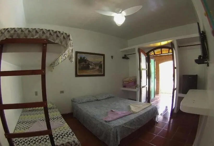 اتاق استاندارد سه نفره, Pousada Na Praia Ubatuba
