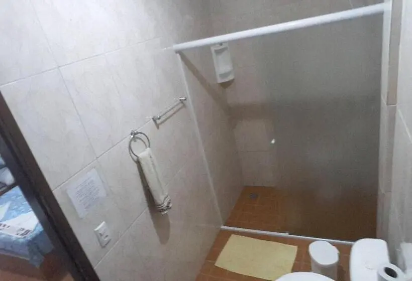 اتاق استاندارد سه نفره, Pousada Na Praia Ubatuba