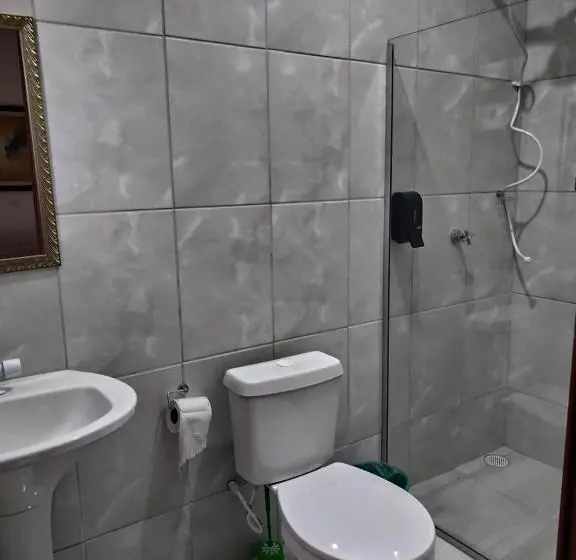 اتاق استاندارد, Pousada Na Praia Ubatuba