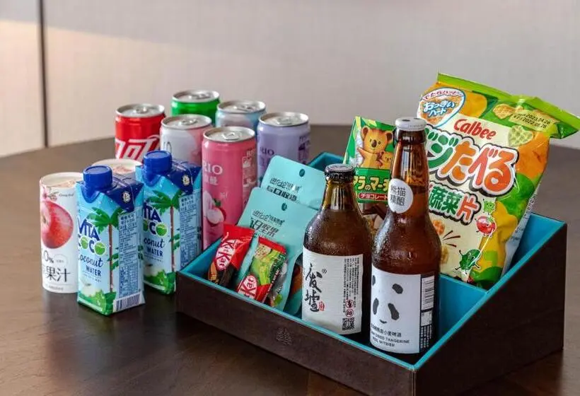 キングサイズベッド、シティビューデラックスルーム, Raffles Shenzhen