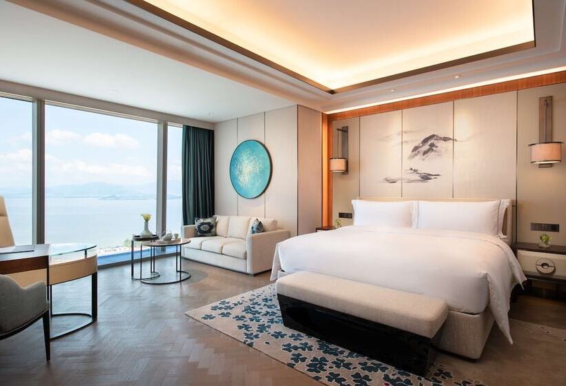 Номер Deluxe Вид на Море, Raffles Shenzhen