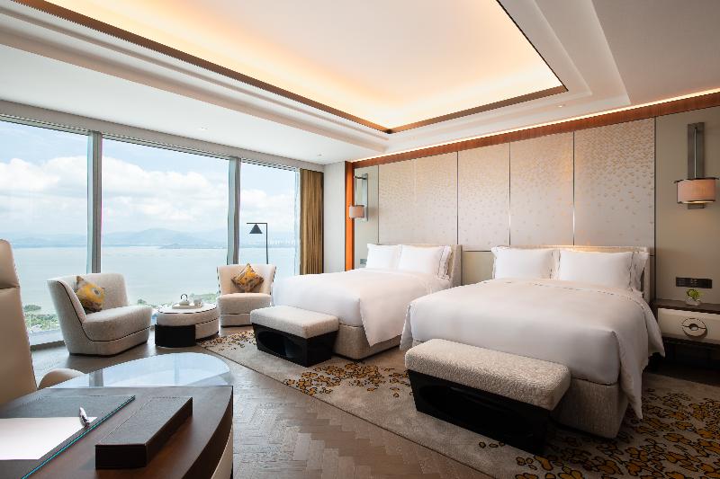 Номер Deluxe Вид на Море, Raffles Shenzhen