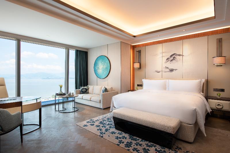 Номер Deluxe Вид на Море, Raffles Shenzhen