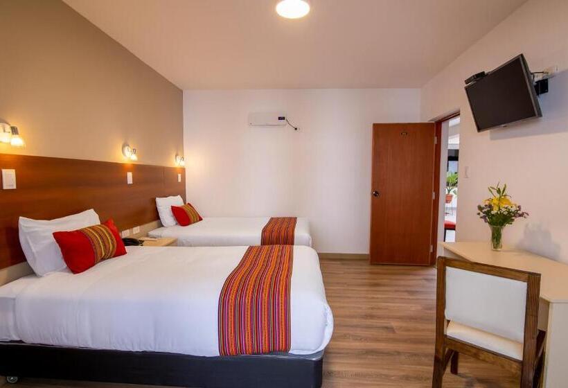 חדר סופריור, San Pedro Plaza