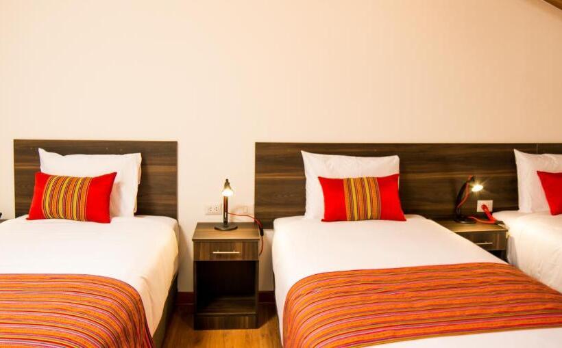 חדר סטנדרט לארבעה, San Pedro Plaza