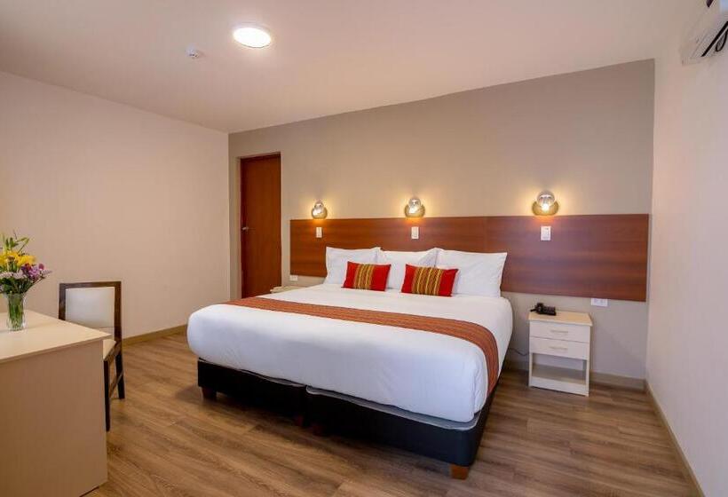 חדר סופריור, San Pedro Plaza