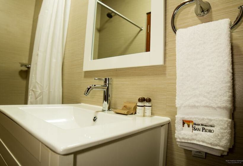 חדר סופריור, San Pedro Plaza