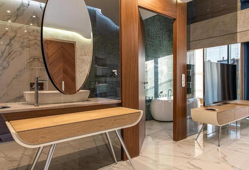 Полулюкс, Sunway