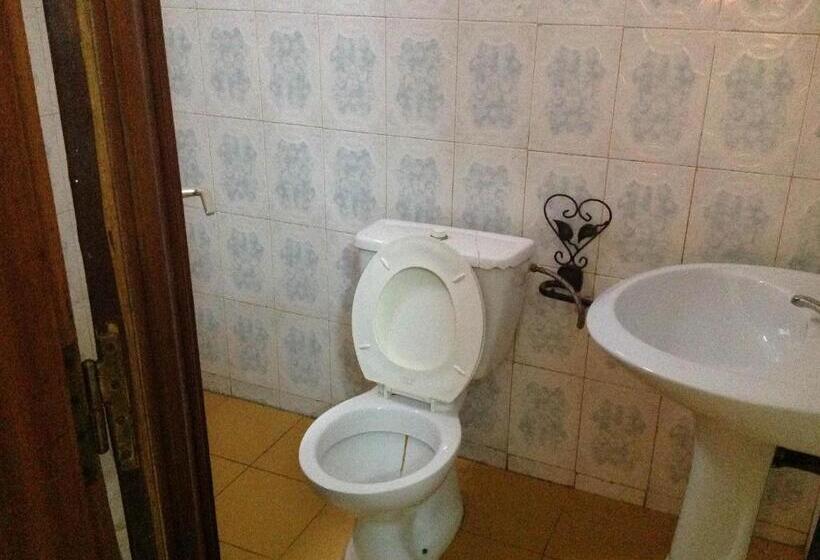 اتاق اکونومی, Residence Saint James