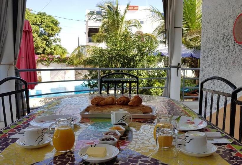 اتاق عادی, Residence Saint James