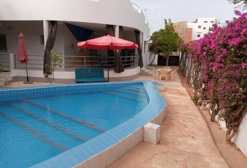 اتاق لوکس با بالکن, Residence Saint James